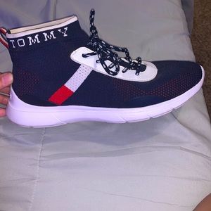 These are Tommy Hilfiger shoes a size 7 and a half only wore twice